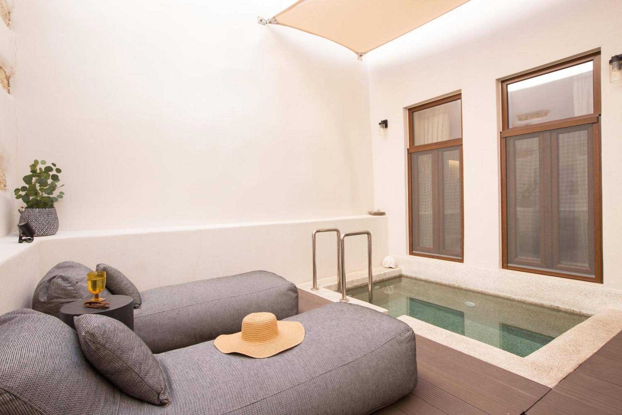 Le Bijou Luxury Suites Rethymno Bagian luar foto