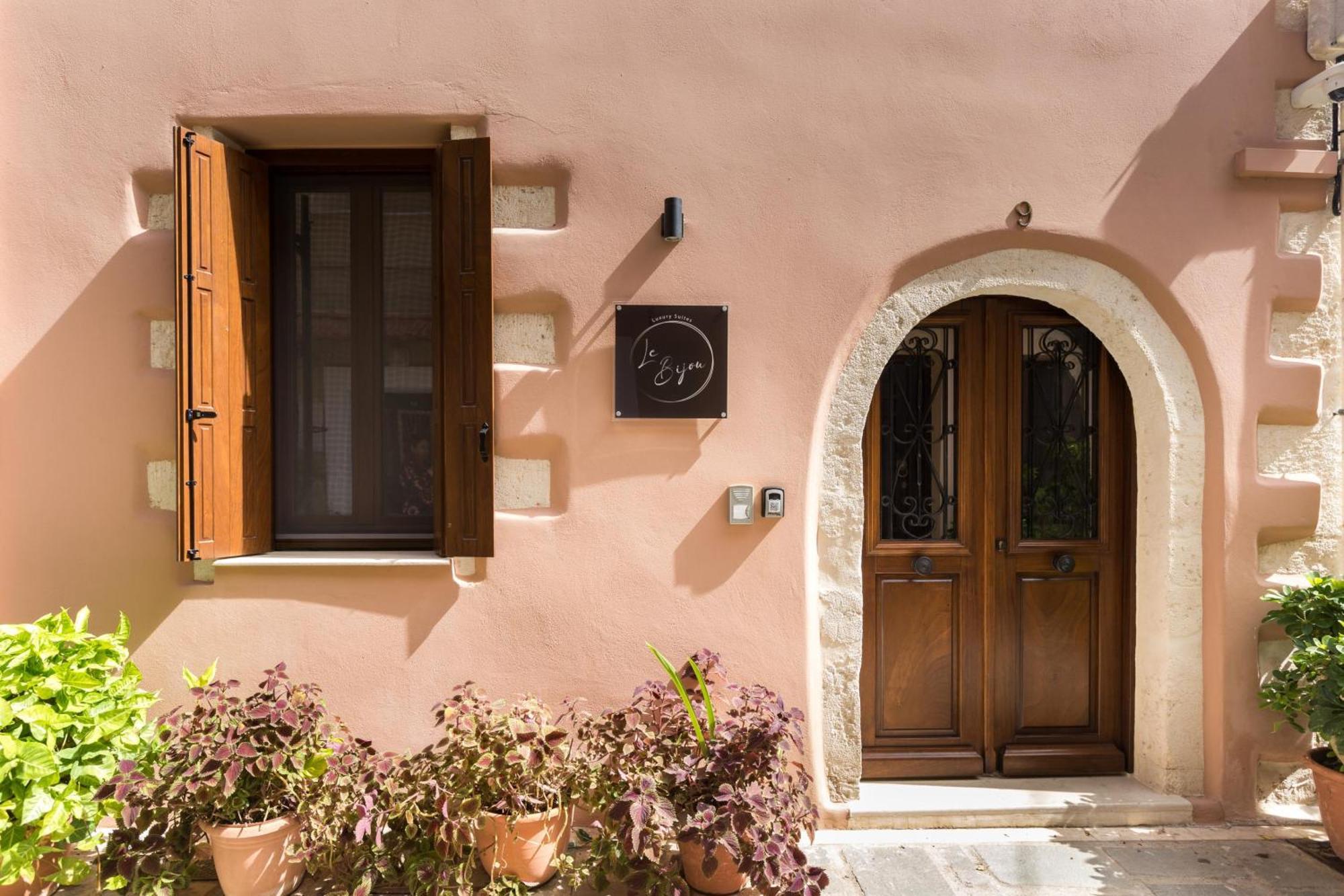 Le Bijou Luxury Suites Rethymno Bagian luar foto